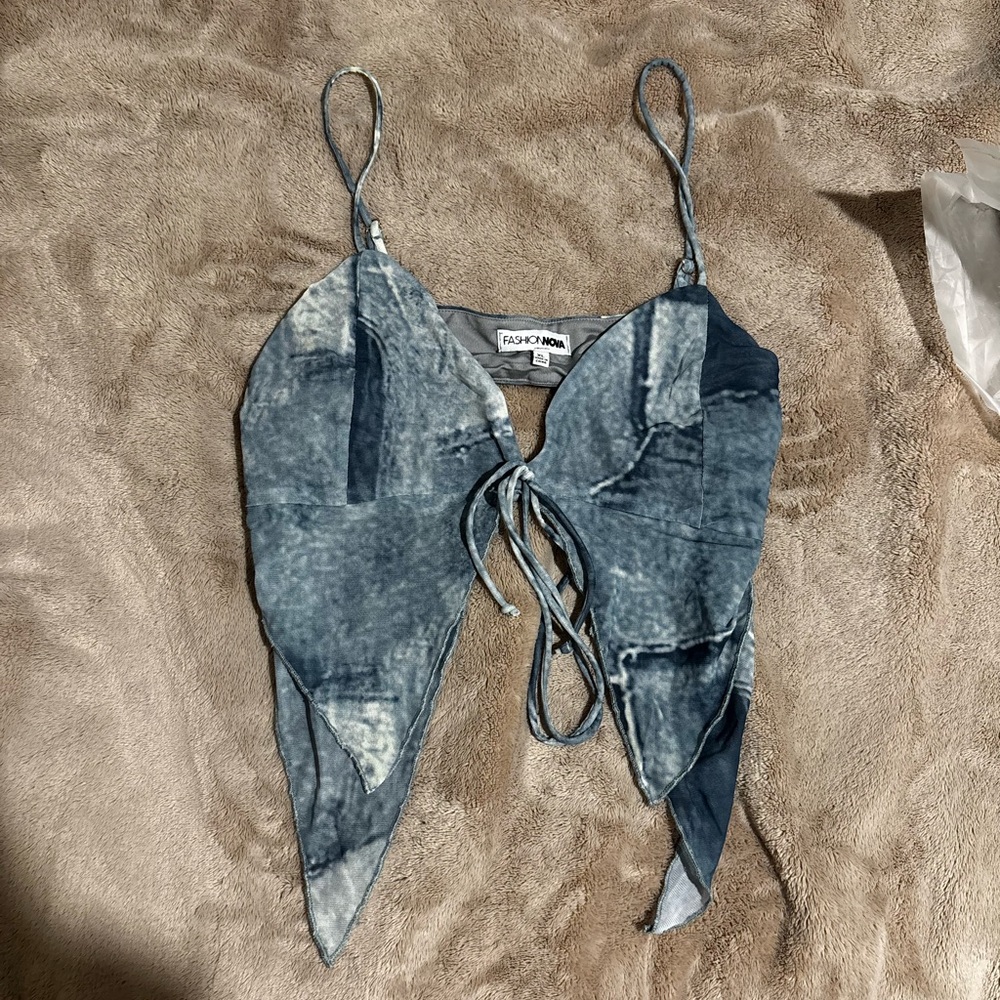 Fashion Nova Washed Blue Tie-Front Asymmetrical Denim Crop Top